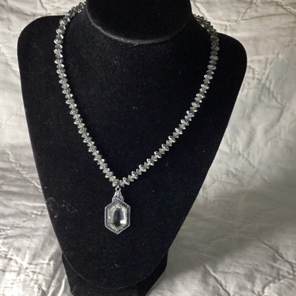Vintage Crystal Necklace 💎